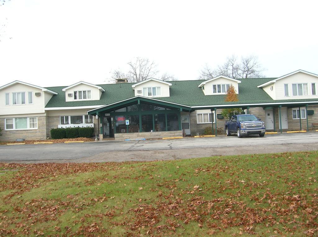 Camp Inn Lodge Oscoda Exteriér fotografie