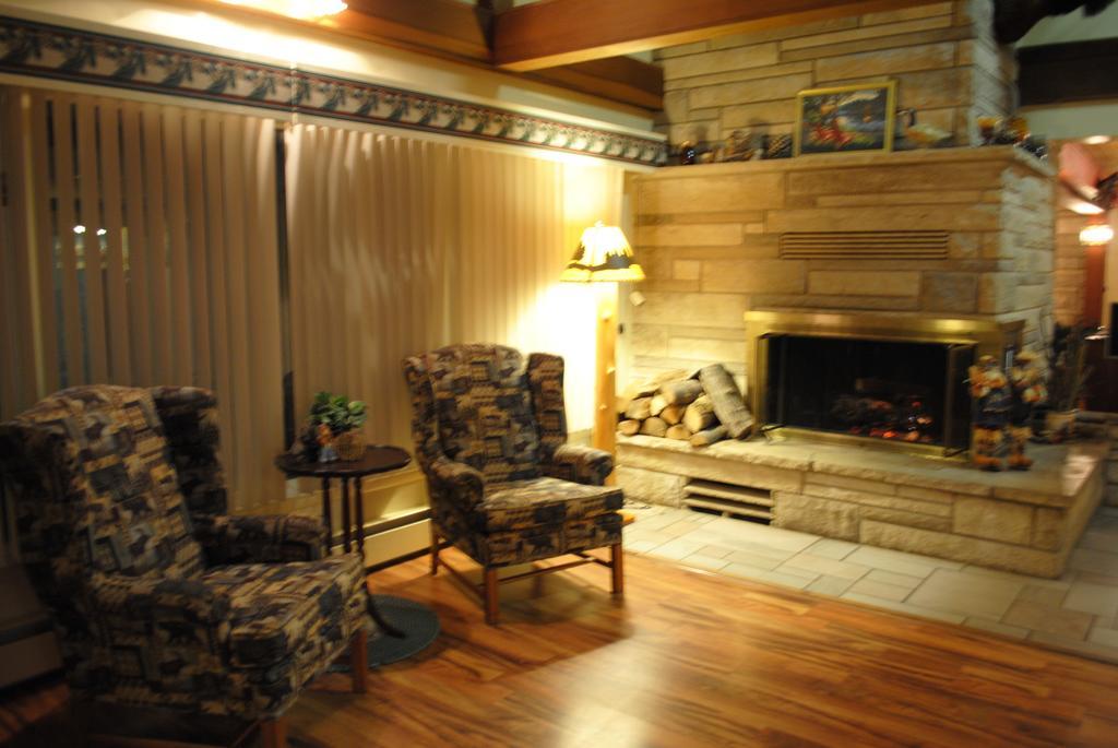 Camp Inn Lodge Oscoda Exteriér fotografie