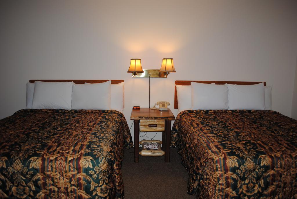 Camp Inn Lodge Oscoda Exteriér fotografie