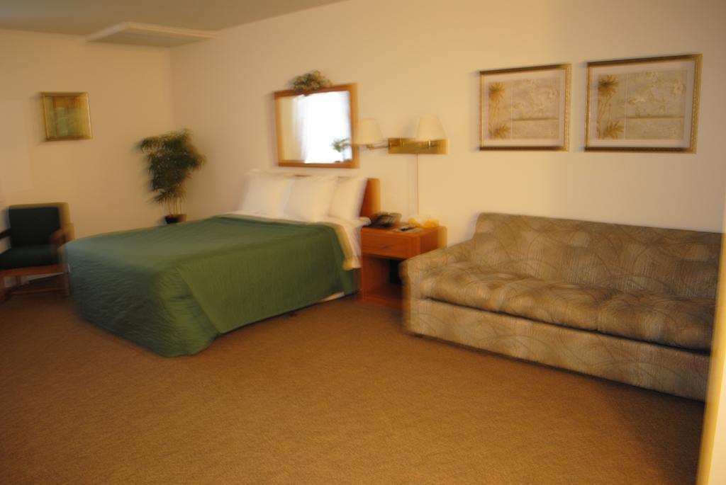 Camp Inn Lodge Oscoda Pokoj fotografie